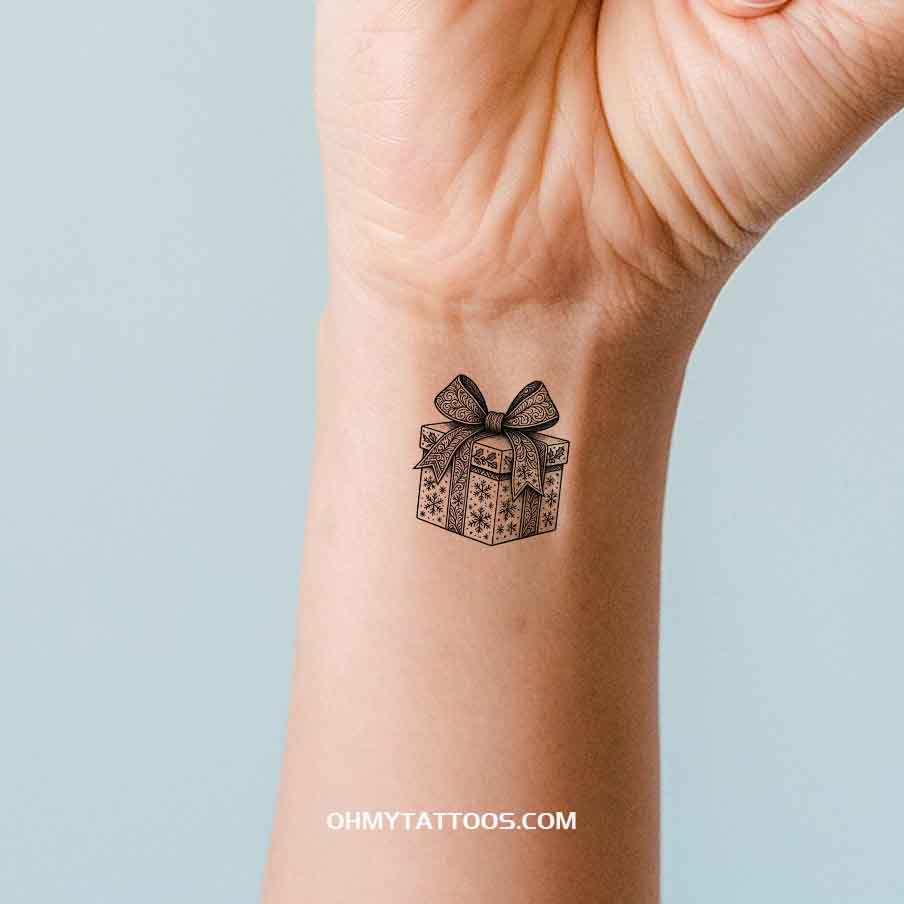 OHMYTATTOOS Black Detailed Christmas Present with Bow Temporary Tattoo(Set of 3)