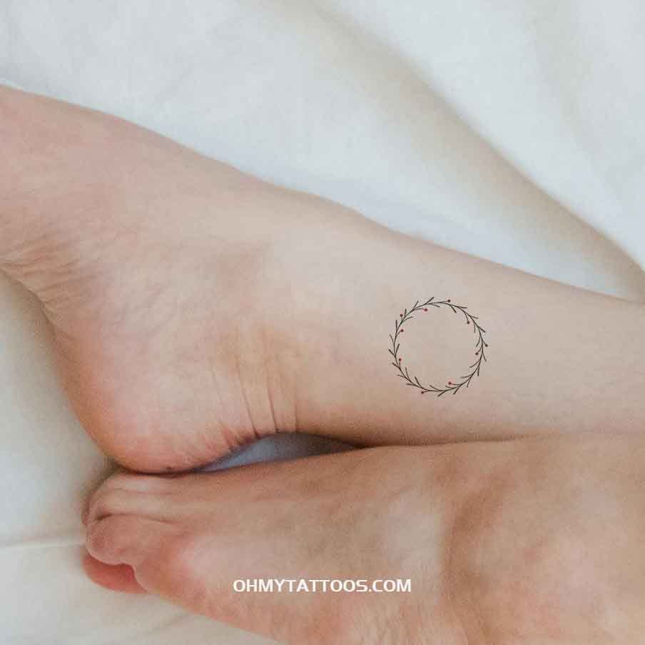 OHMYTATTOOS Minimalist Christmas Wreath Temporary Tattoo(Set of 3)